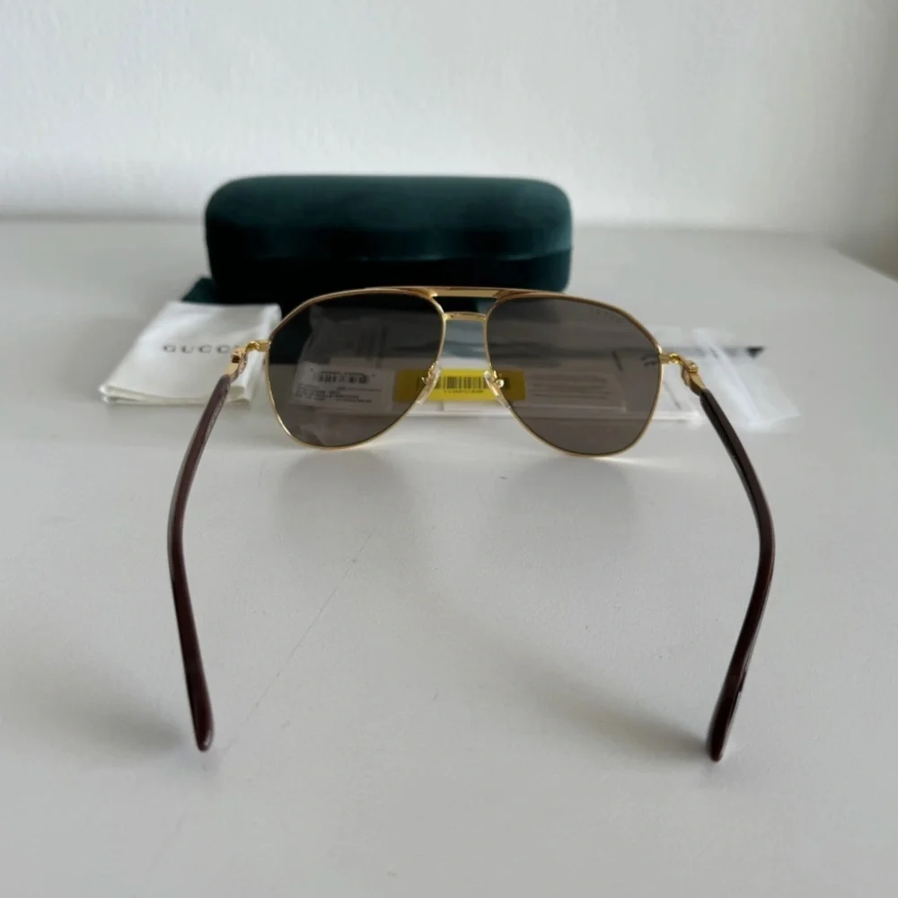 NWT Gucci GG1220S-002 Gold Aviator 59mm Sunglasses